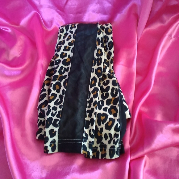 Leopard print pants with mesh paneling - Picture 2 of 2